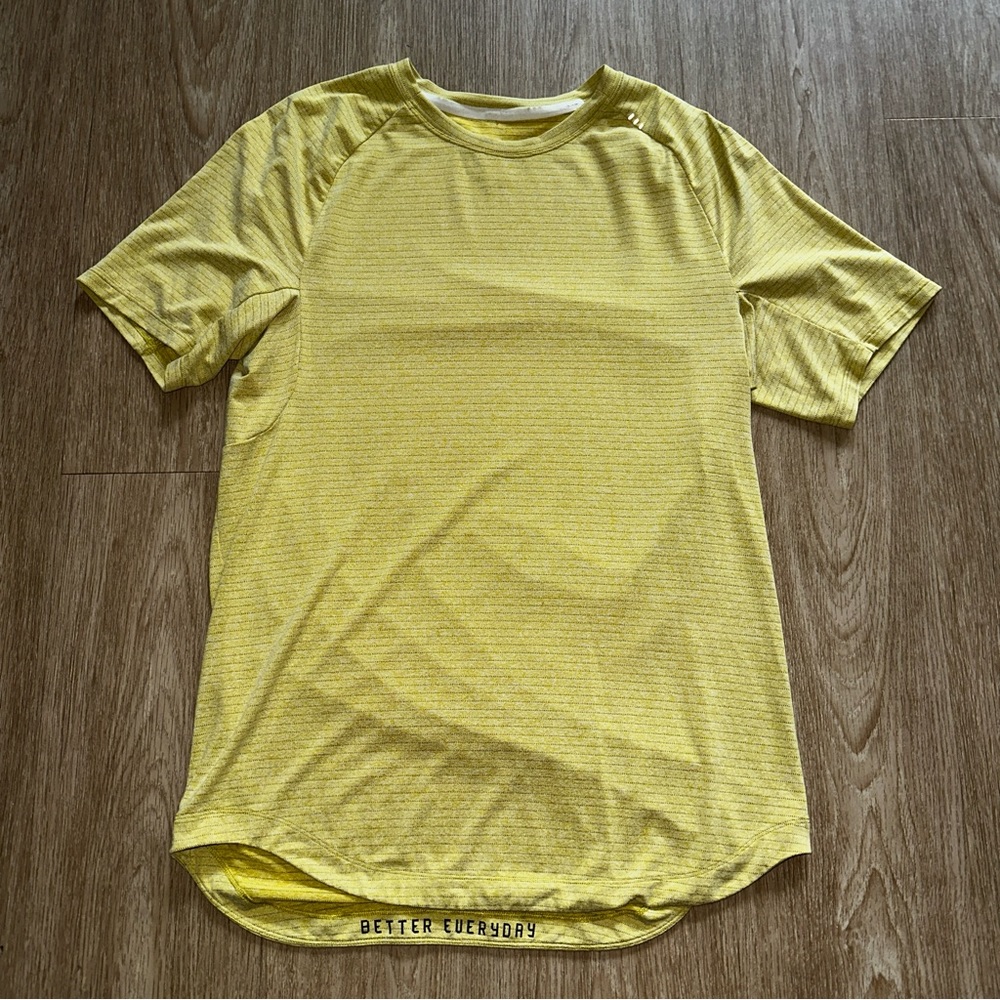 Lululemon Drysense Mesh Short Sleeve Shirt